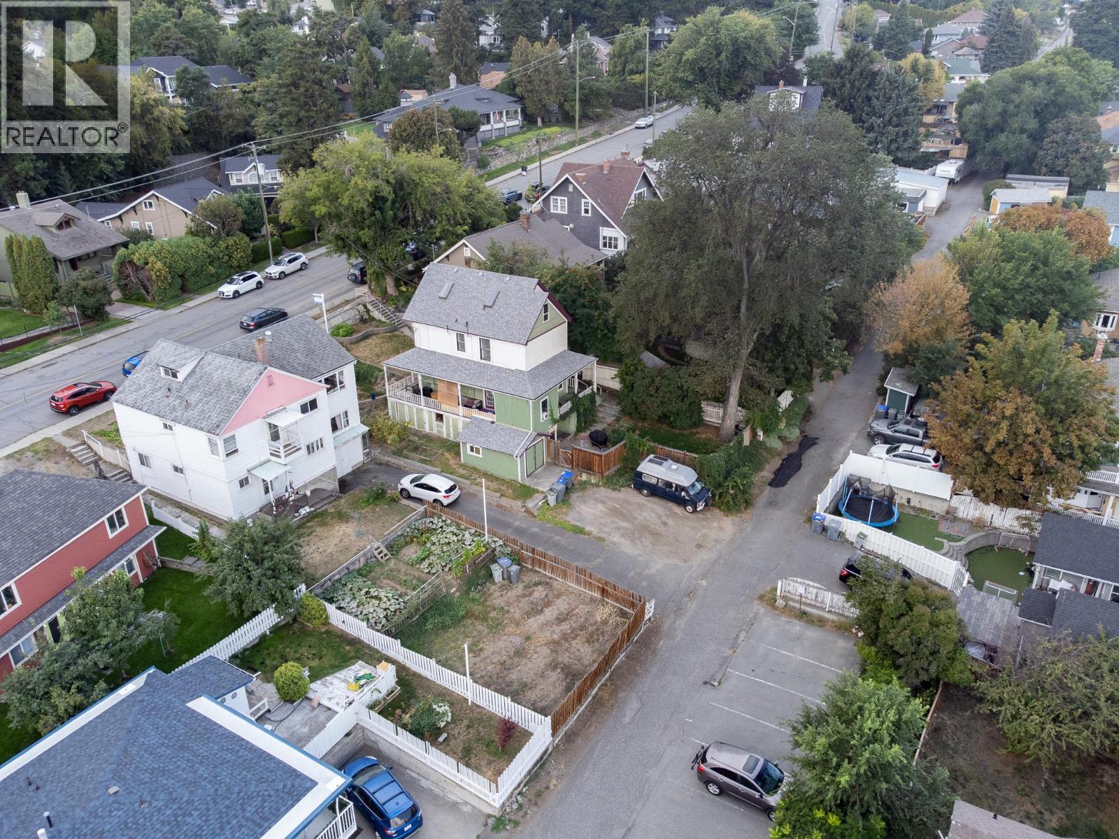 32 Battle St W, Kamloops, BC V2C 1G6