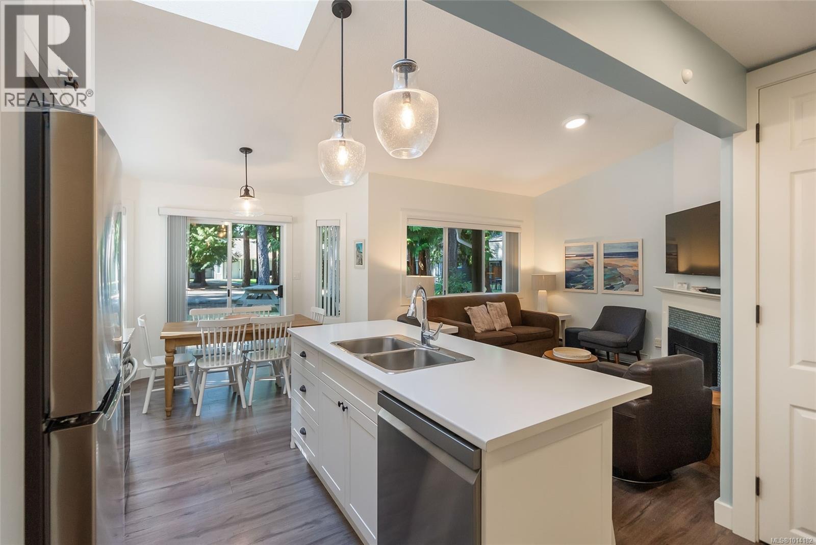 1135 Resort Dr Unit 17 Dr, Parksville, BC V9P 2T6