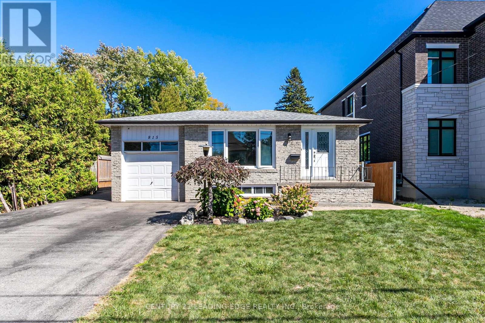 815 Douglas Ave, Pickering, ON L1W 1N2