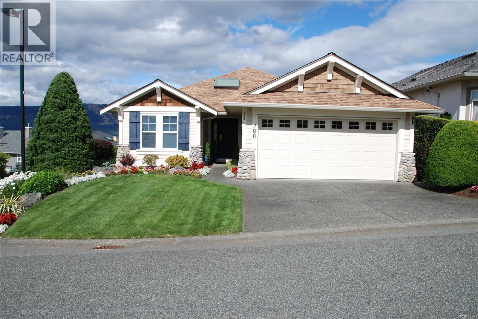 780 Country Club Dr, Cobble Hill, BC V8H 0K8