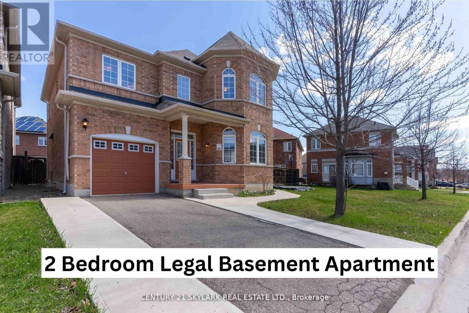 13 Ledgerock Rd, Brampton, ON L6P 2L8