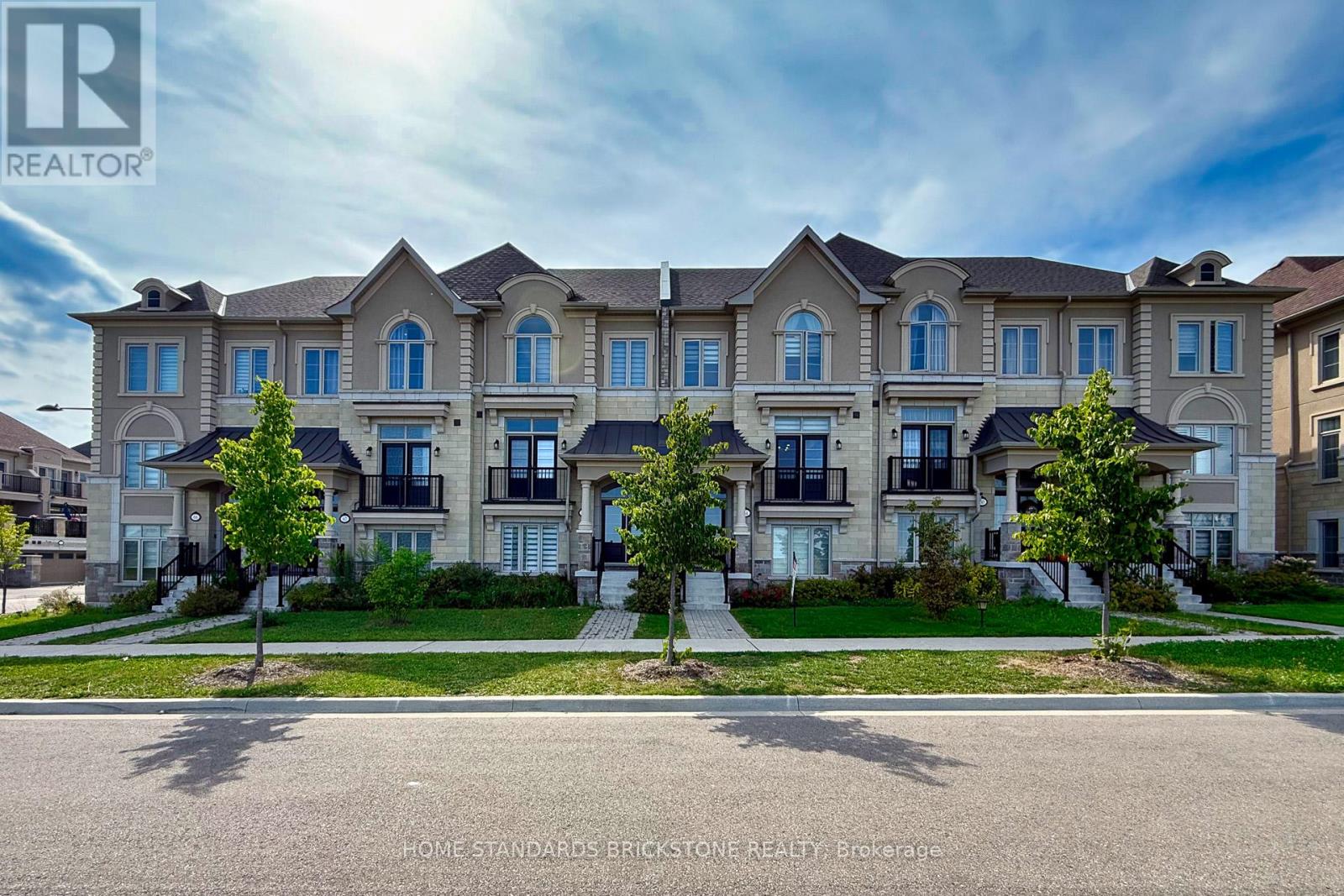 54 Campobello St, Vaughan Patterson, ON L6A 5B3