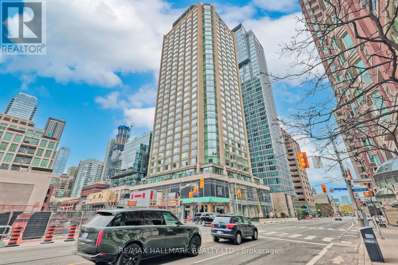 1412 155 Yorkville Ave, Toronto, ON M5R 0B4