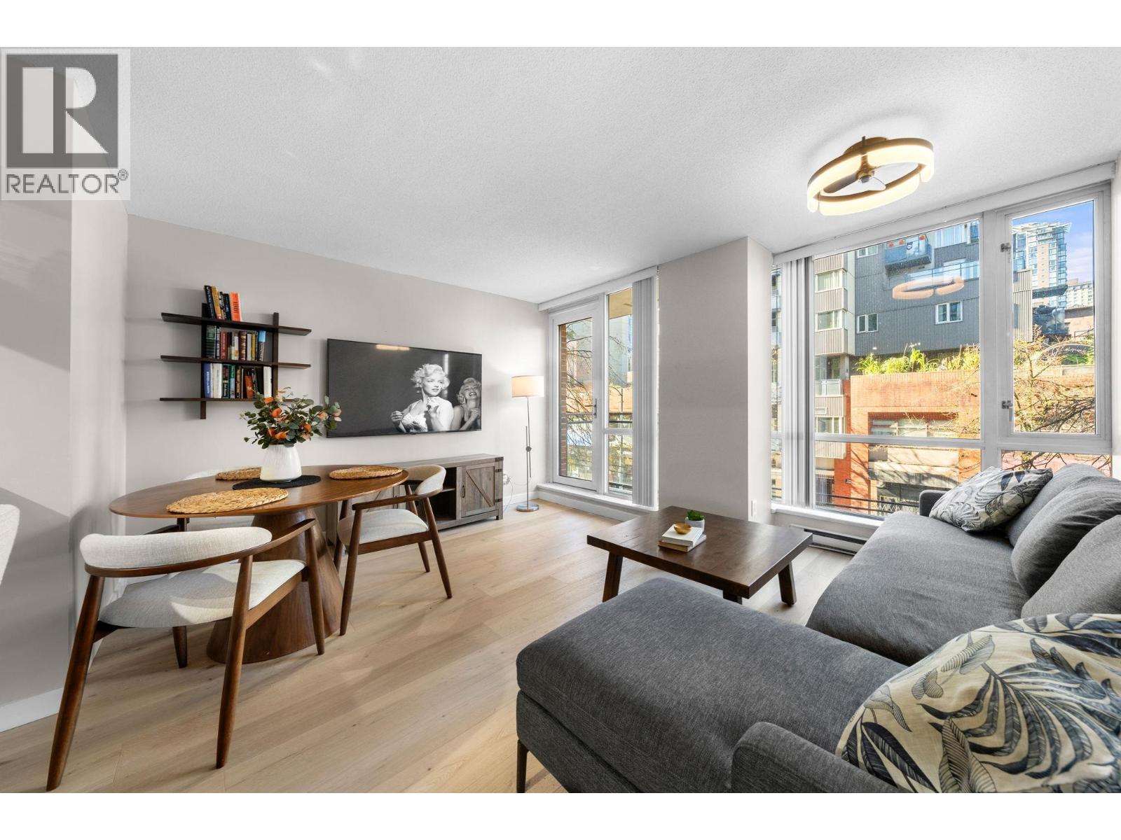 1082 Seymour Street Unit 305, Vancouver, BC V6B 1X9