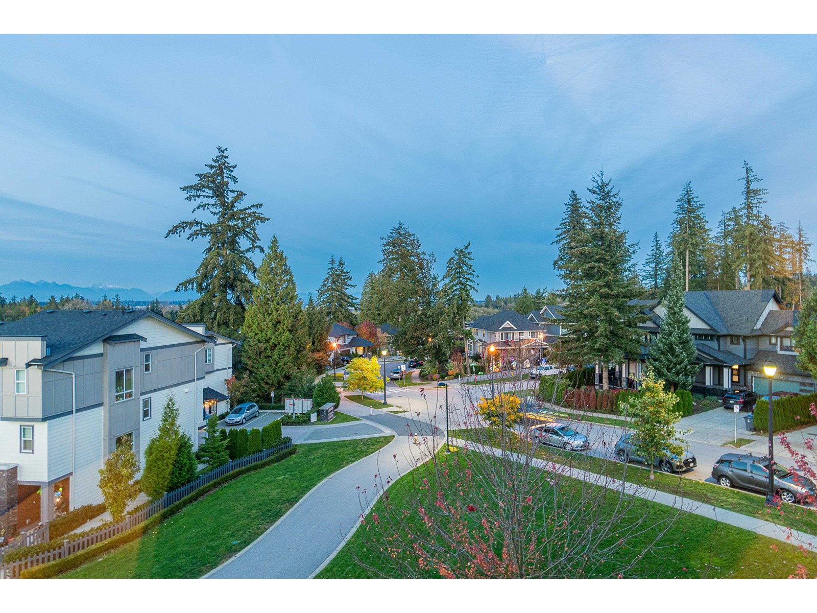 15633 Mountain View Drive Unit 2, Surrey, BC V3Z 0W8