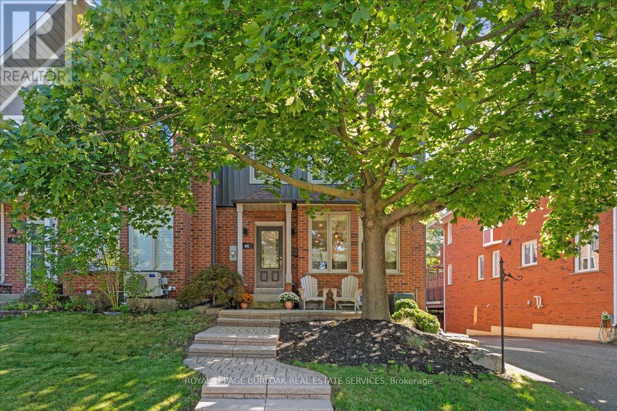 44 Sunvale Pl, Hamilton, ON L8E 4Z6