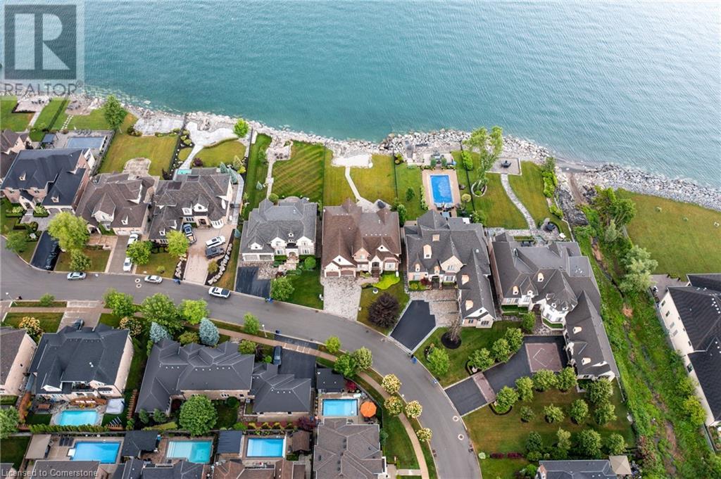 56 Aquamarine Dr, Hamilton, ON L8E 5C7