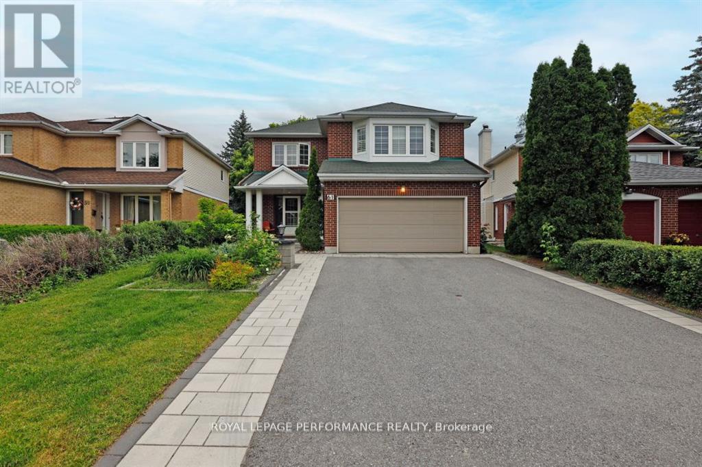 61 Wycliffe St, Ottawa, ON K2G 5L9