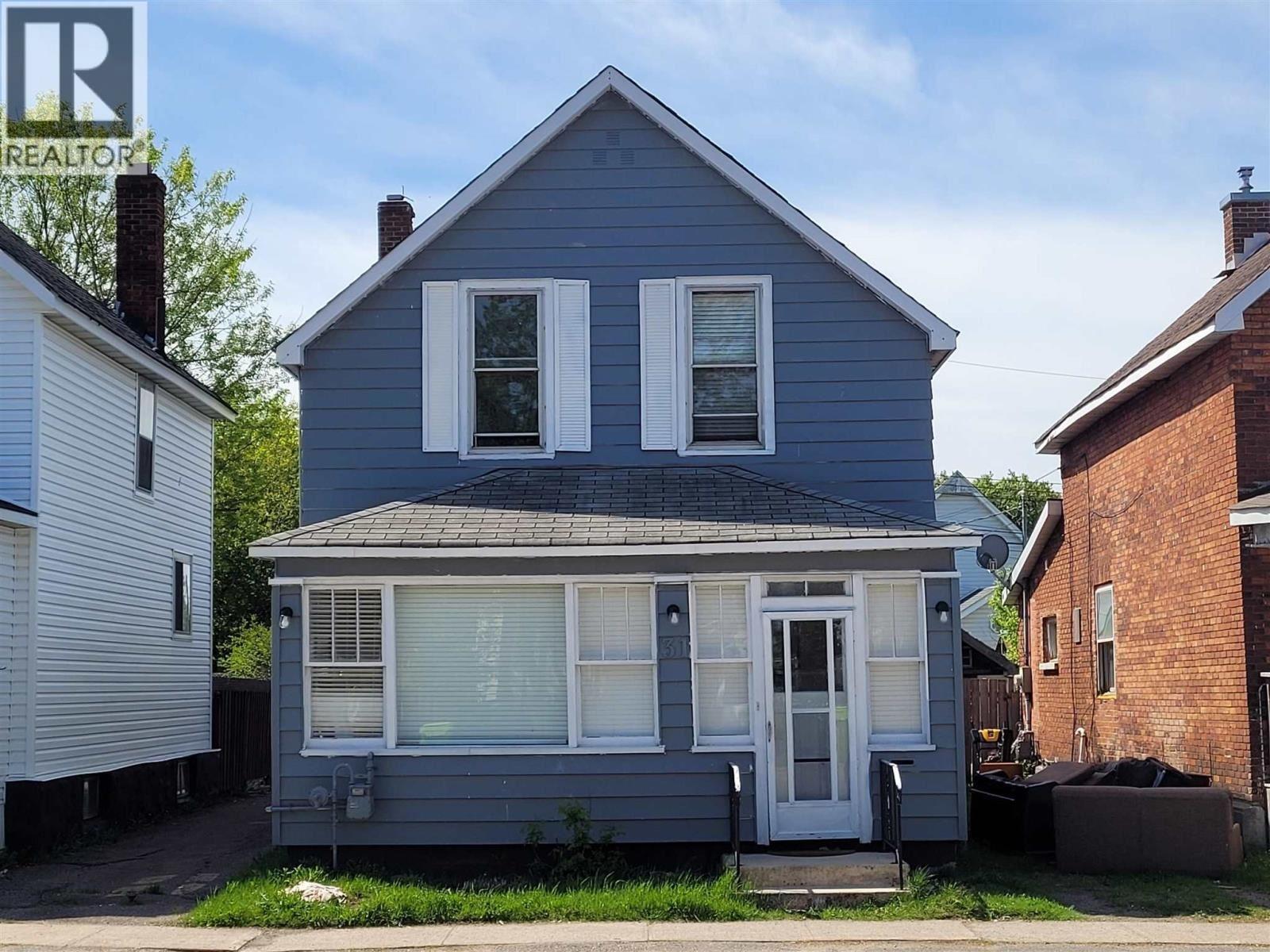 31 Cathcart St, Sault Ste. Marie, ON P6A 1C9