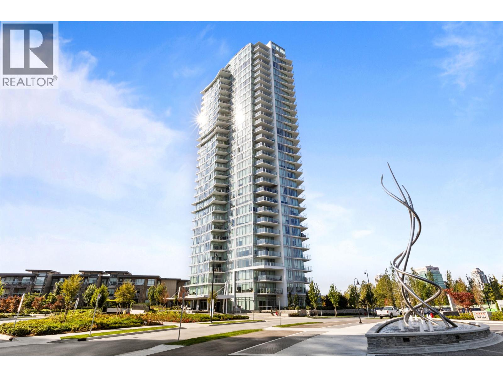 7683 Park Crescent Unit 404, Burnaby, BC V3N 0J4