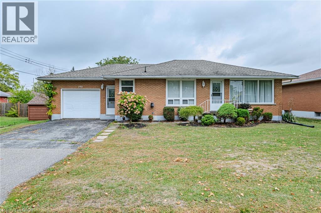 195 Connaught Ave, Delhi, ON N4B 1L2