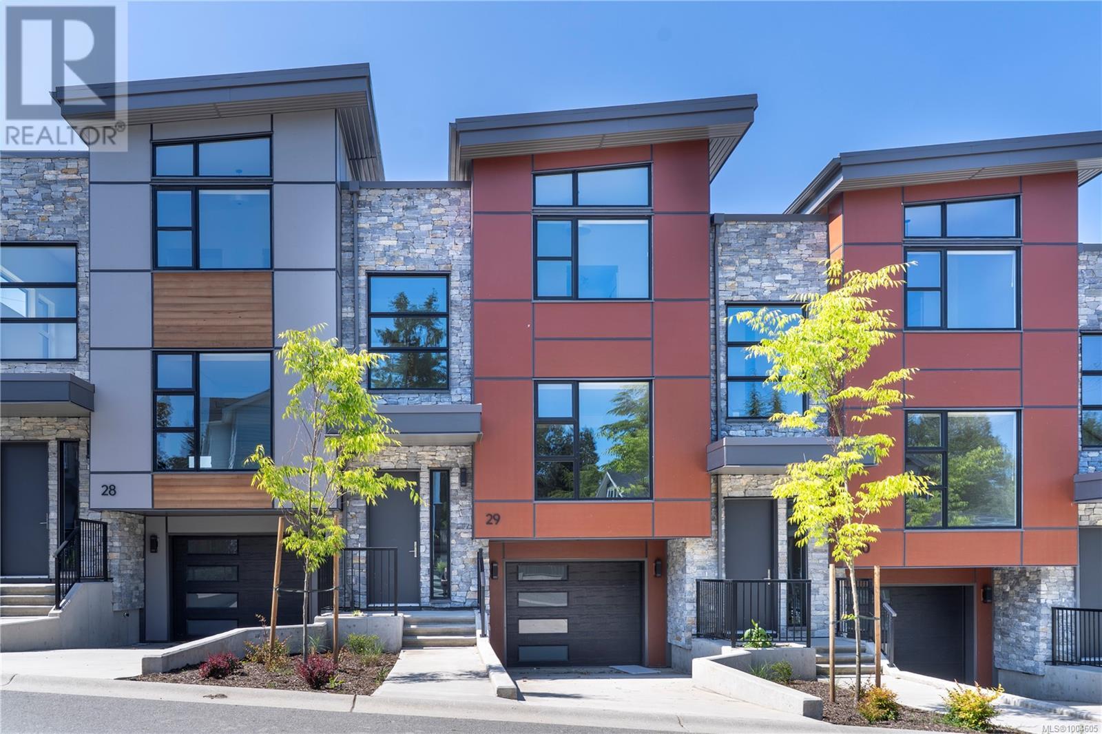4253 Dieppe Rd Unit 29 Rd, Saanich, BC V8X 2N2