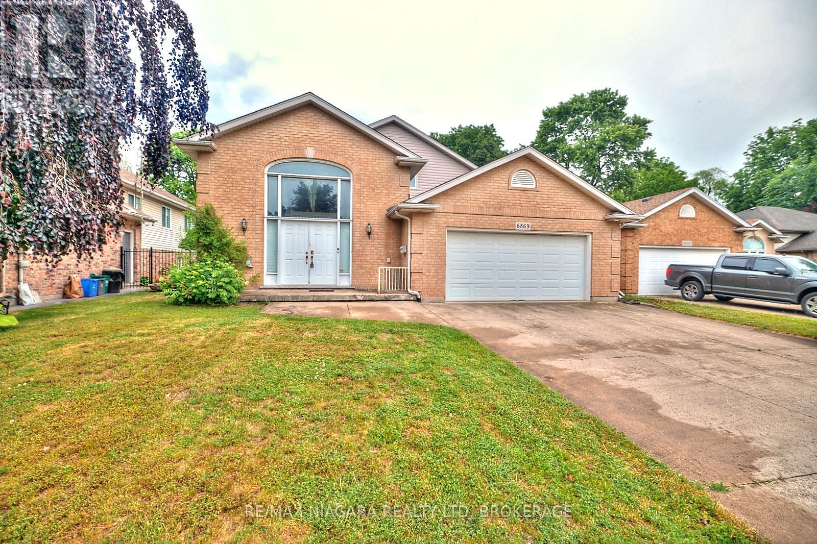 6869 Imperial Ct, Niagara Falls, ON L2G 7W9