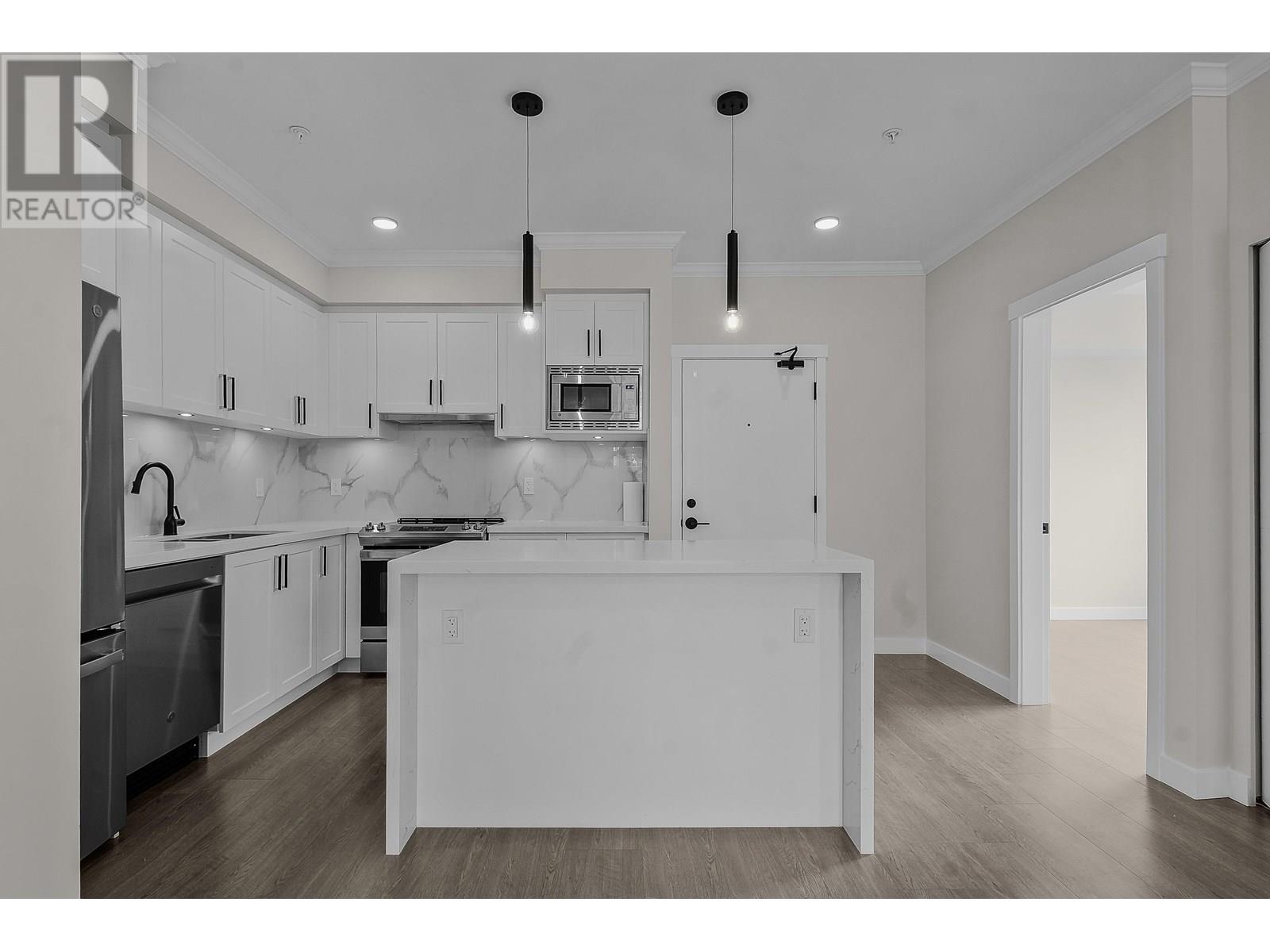 12109 223rd Street Unit 216, Maple Ridge, BC V2X 5Y6