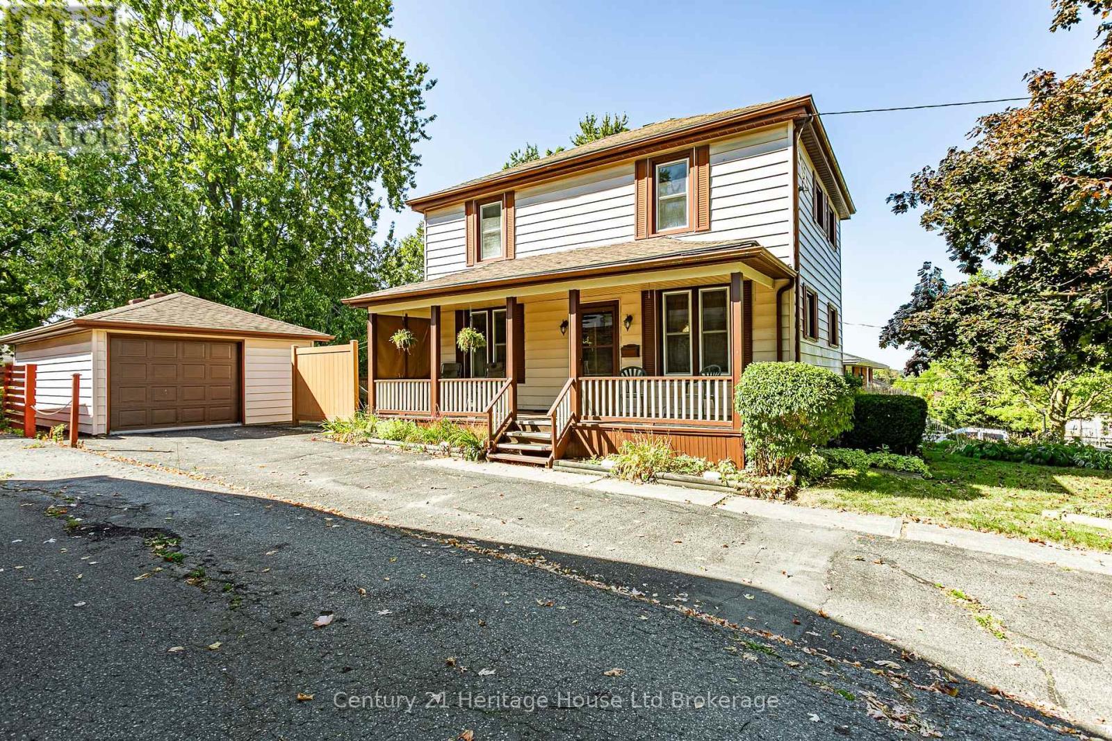 127 Clarke St N, Woodstock, ON N4S 7M6