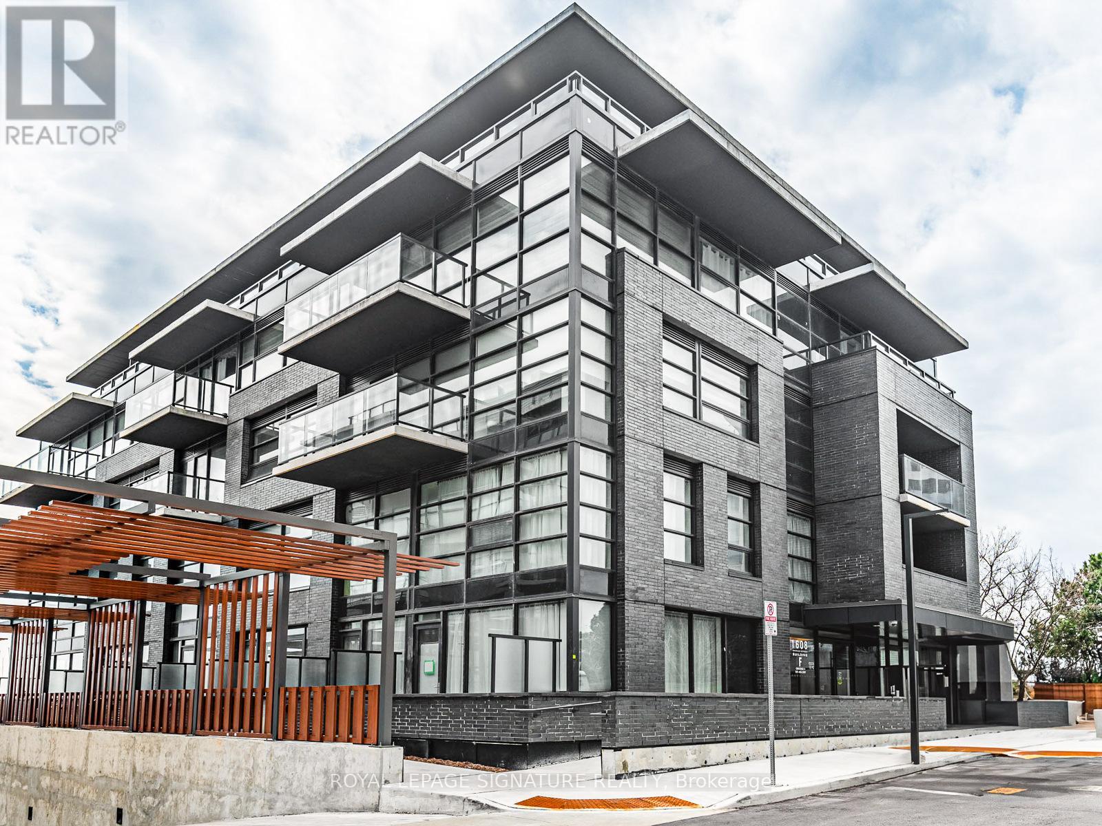 183 Unit 1608 Charles St #f, Whitby, ON L1N 1B9