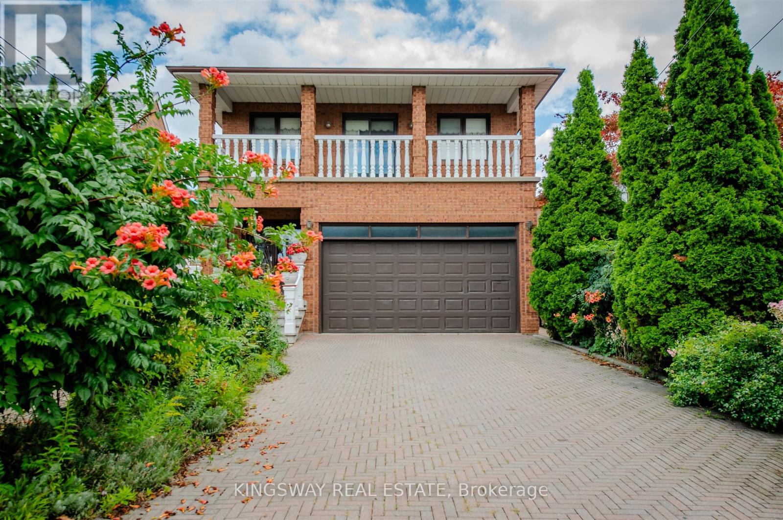 27 Mulholland Ave, Toronto, ON M6A 2S1