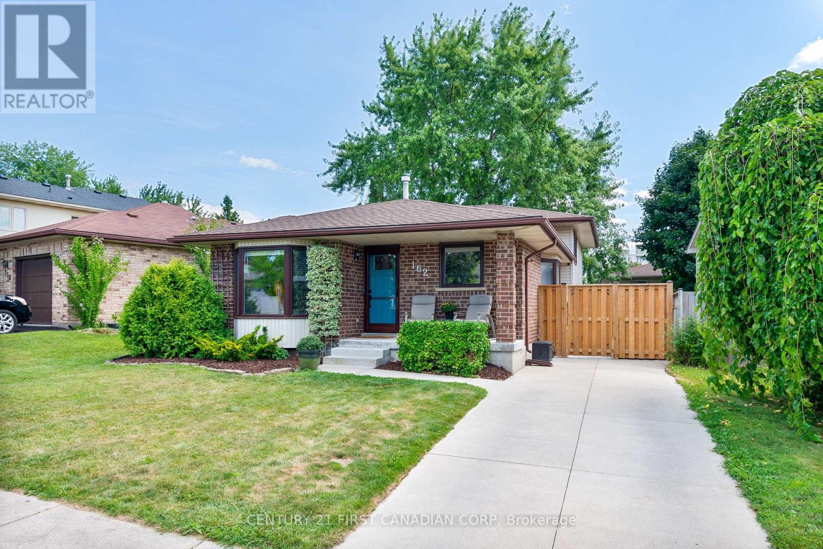 162 Ashley Cres, London, ON N6E 3P9
