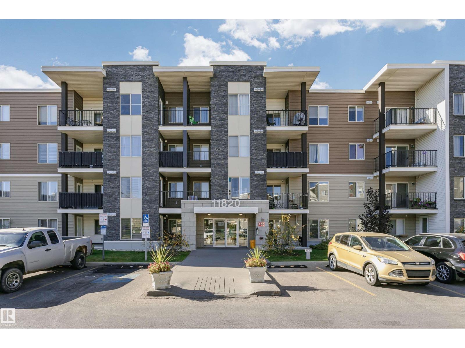 11820 22 Avenue Southwest #303, Edmonton, AB T6W 2A2