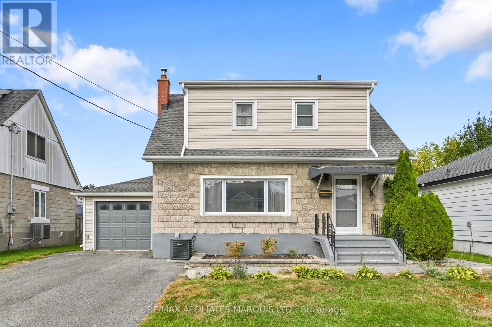 1006 Second St E, Cornwall, ON K6H 2A9