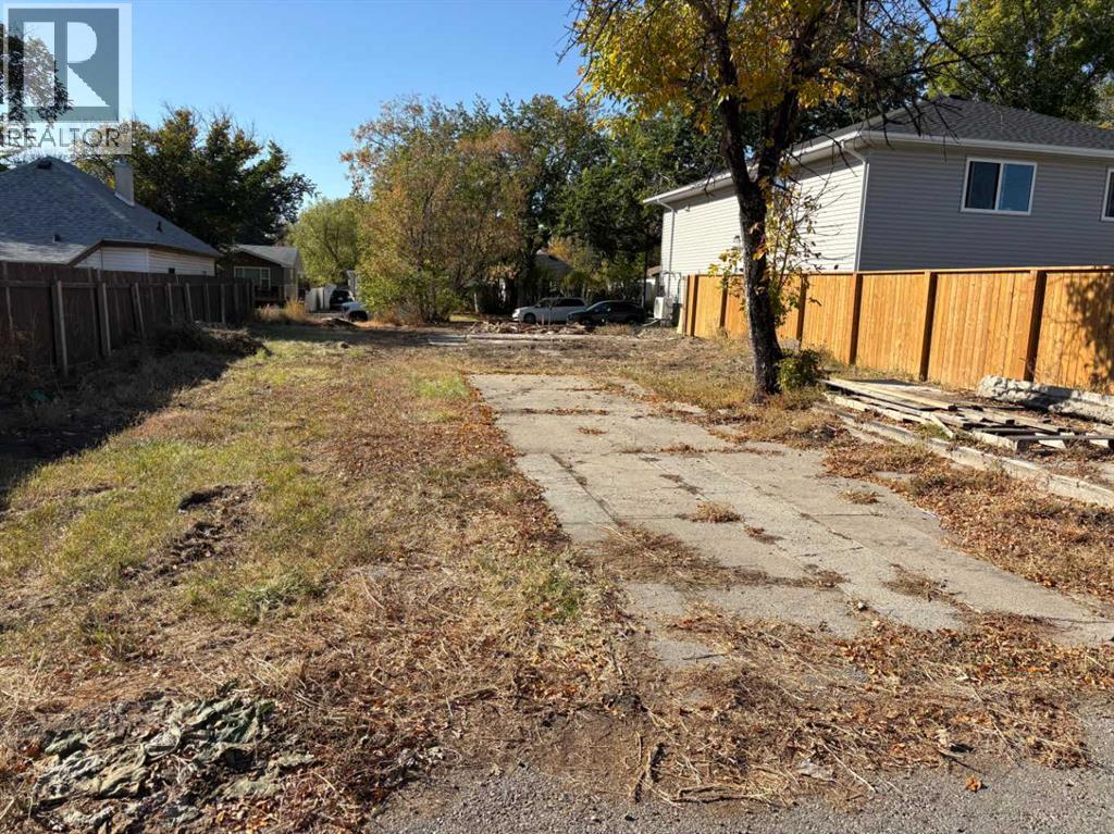 20 Street N Unit 341, Lethbridge, AB T1H 3M8