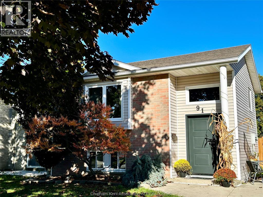 91 Bristol Dr, Chatham, ON N7M 6J9