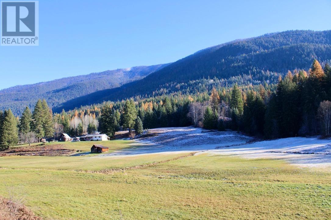 6915 Kimoff Rd, Appledale, BC V0G 2J0