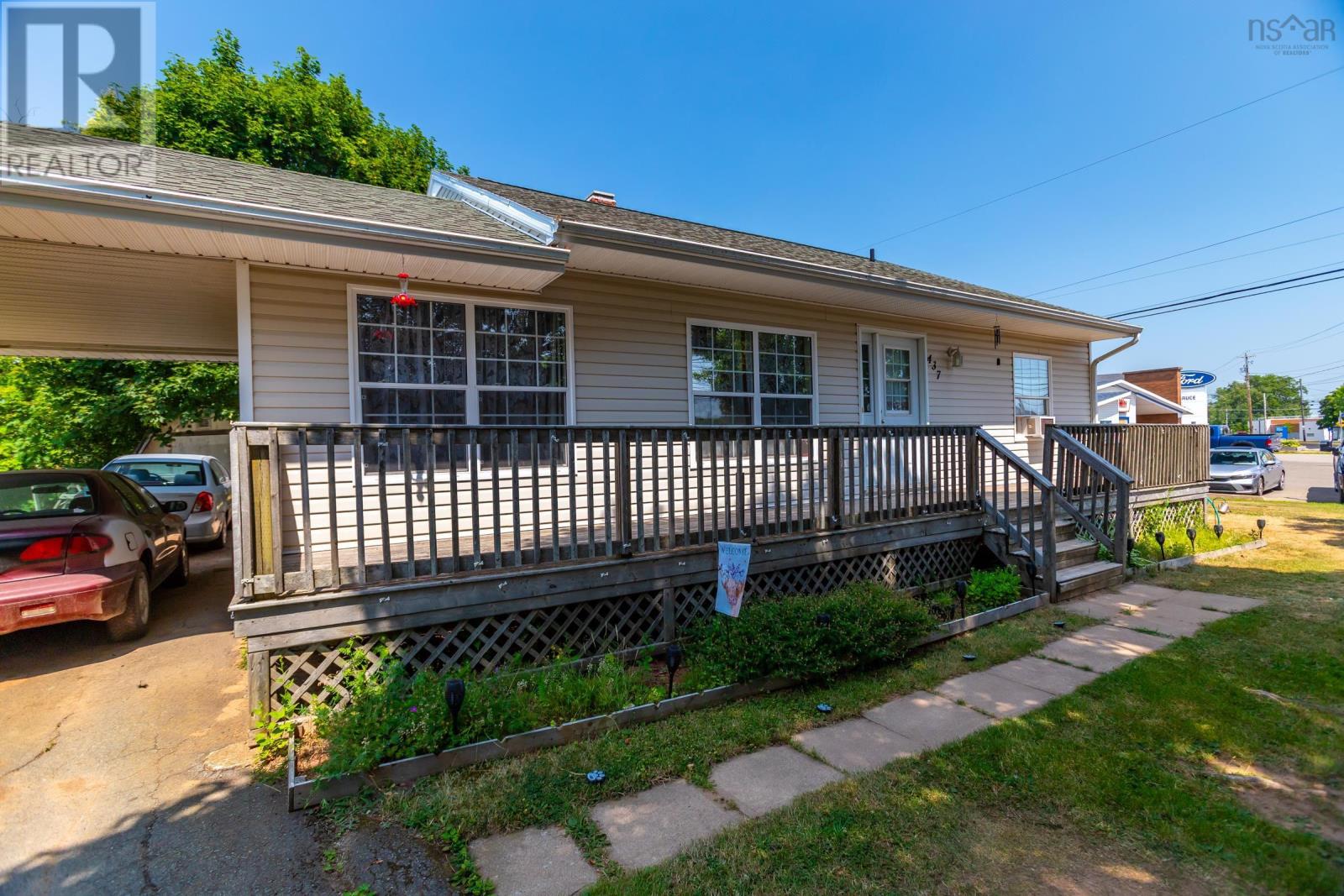 437 Main St, Middleton, NS B0S 1P0