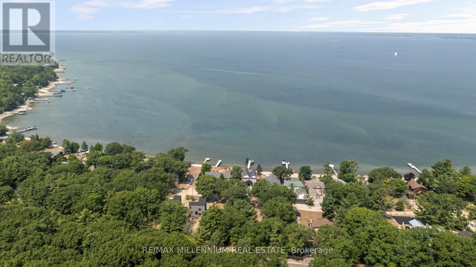 82 Beach Rd, Tiny, ON L9M 0B6