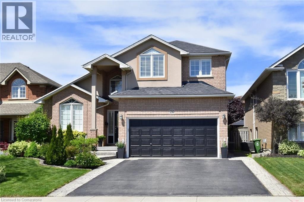 210 Claudette Gate, Hamilton, ON L9B 2K1
