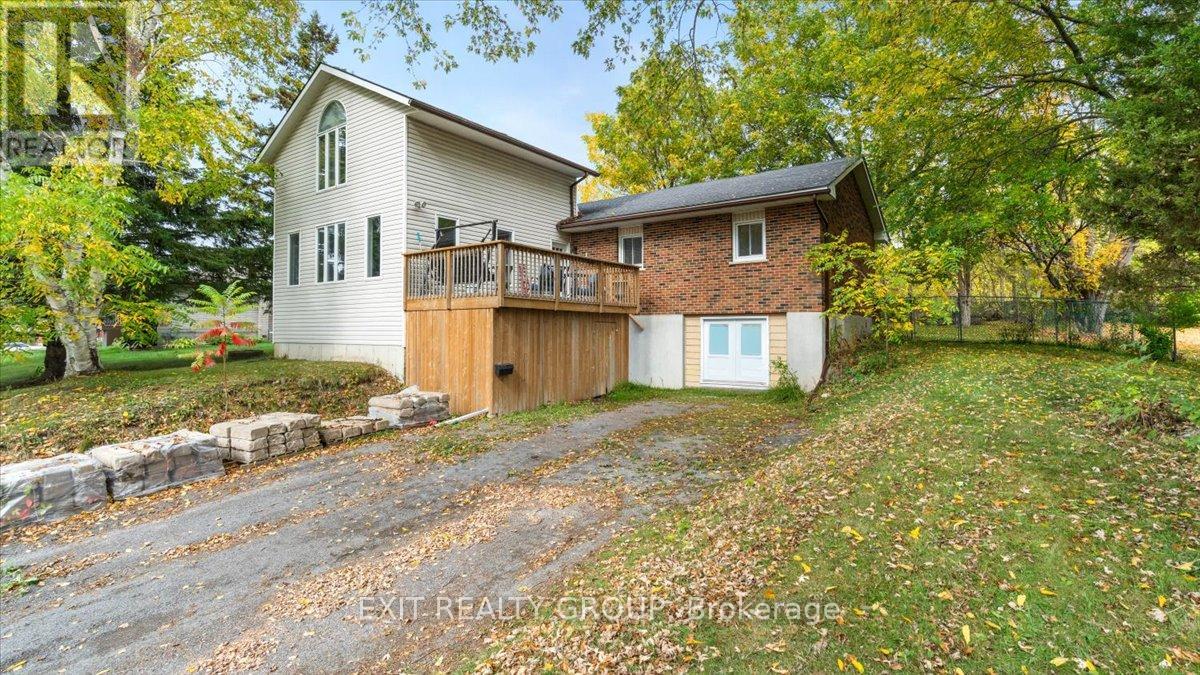 44 Hillcrest Dr, Quinte West Murray Ward, ON K8V 0M6