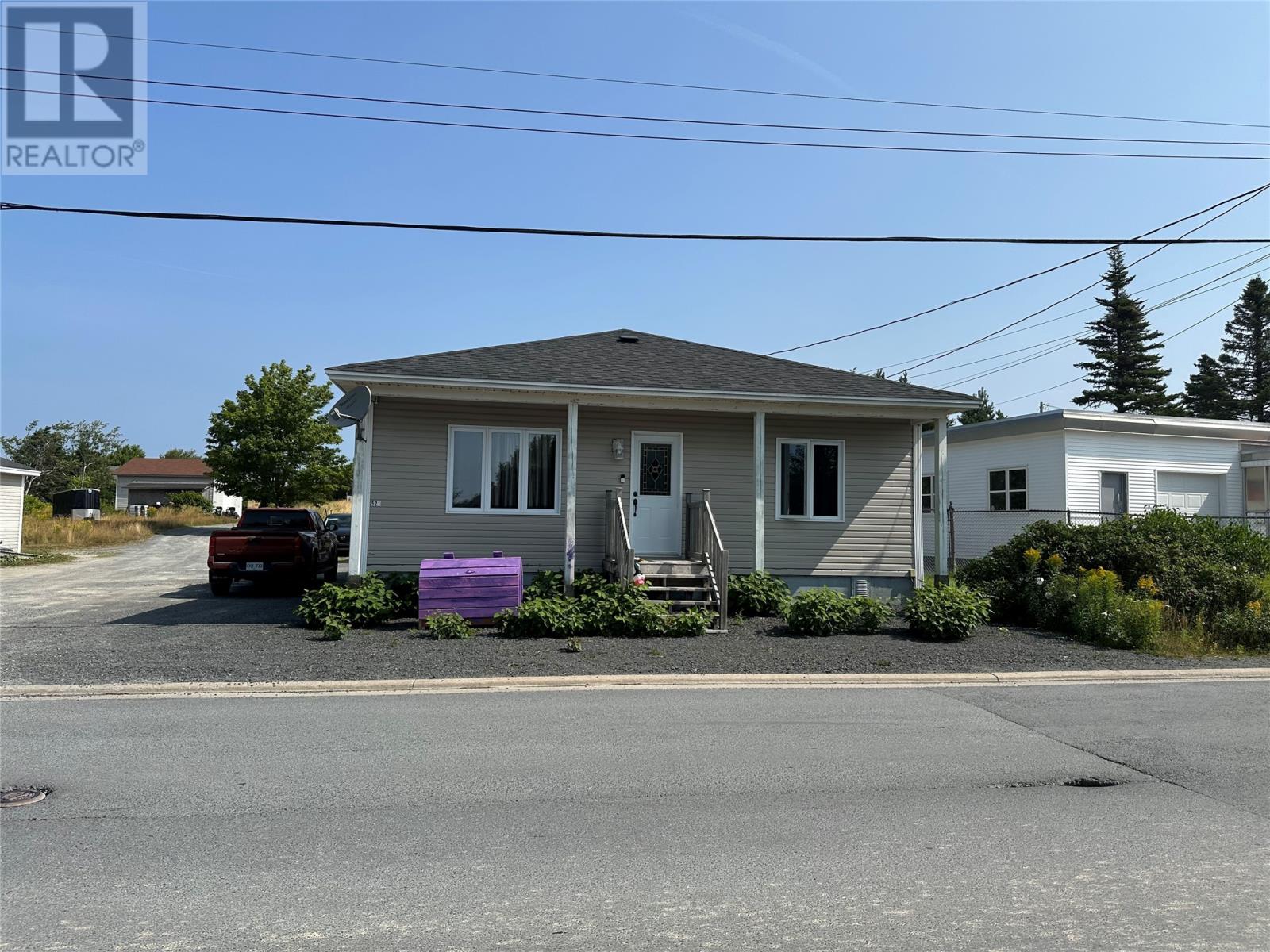 521 Main St, Whitbourne, NL A0B 3K0