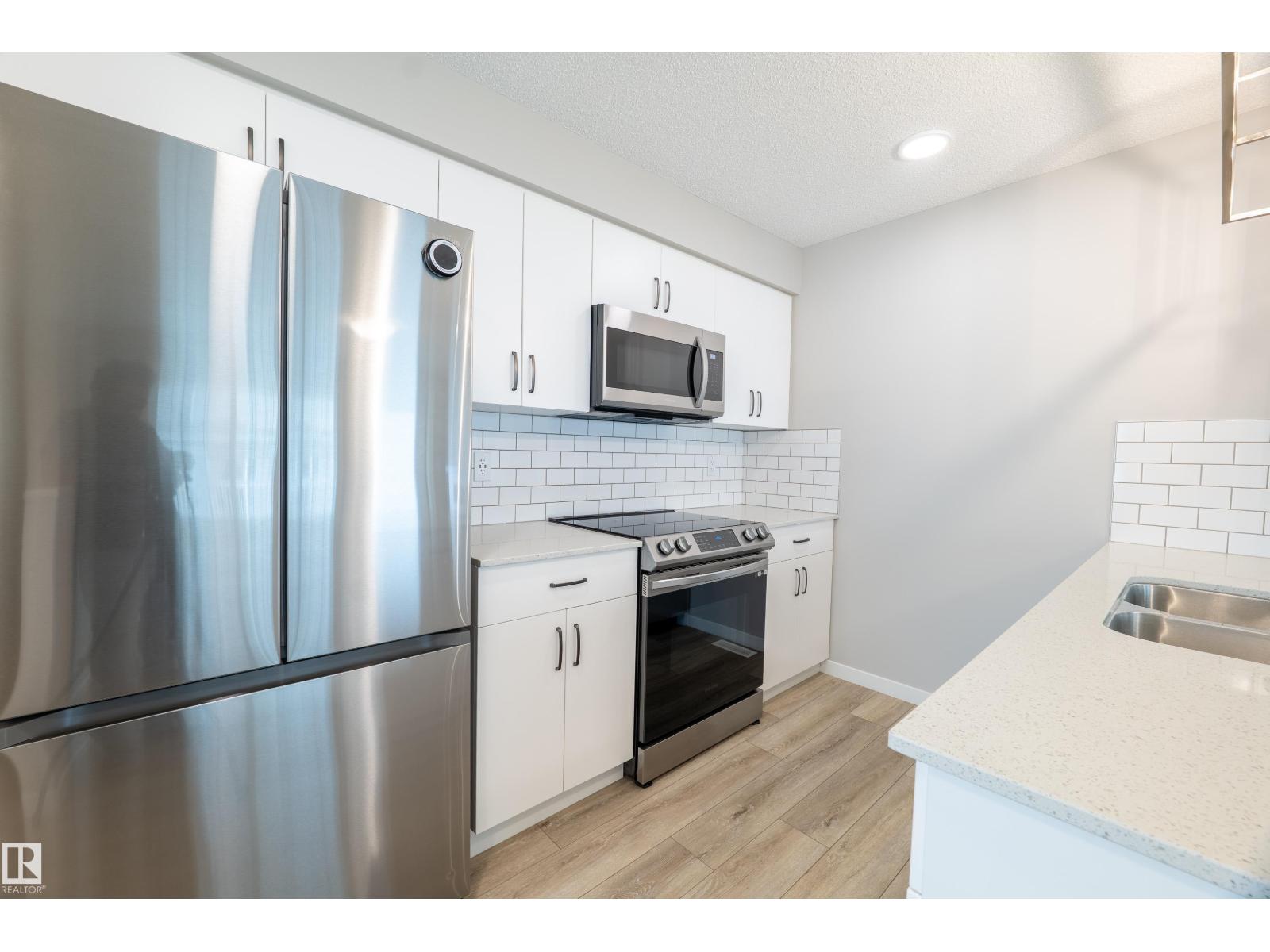 17832 78 Street Northwest #78, Edmonton, AB T5Z 0P7