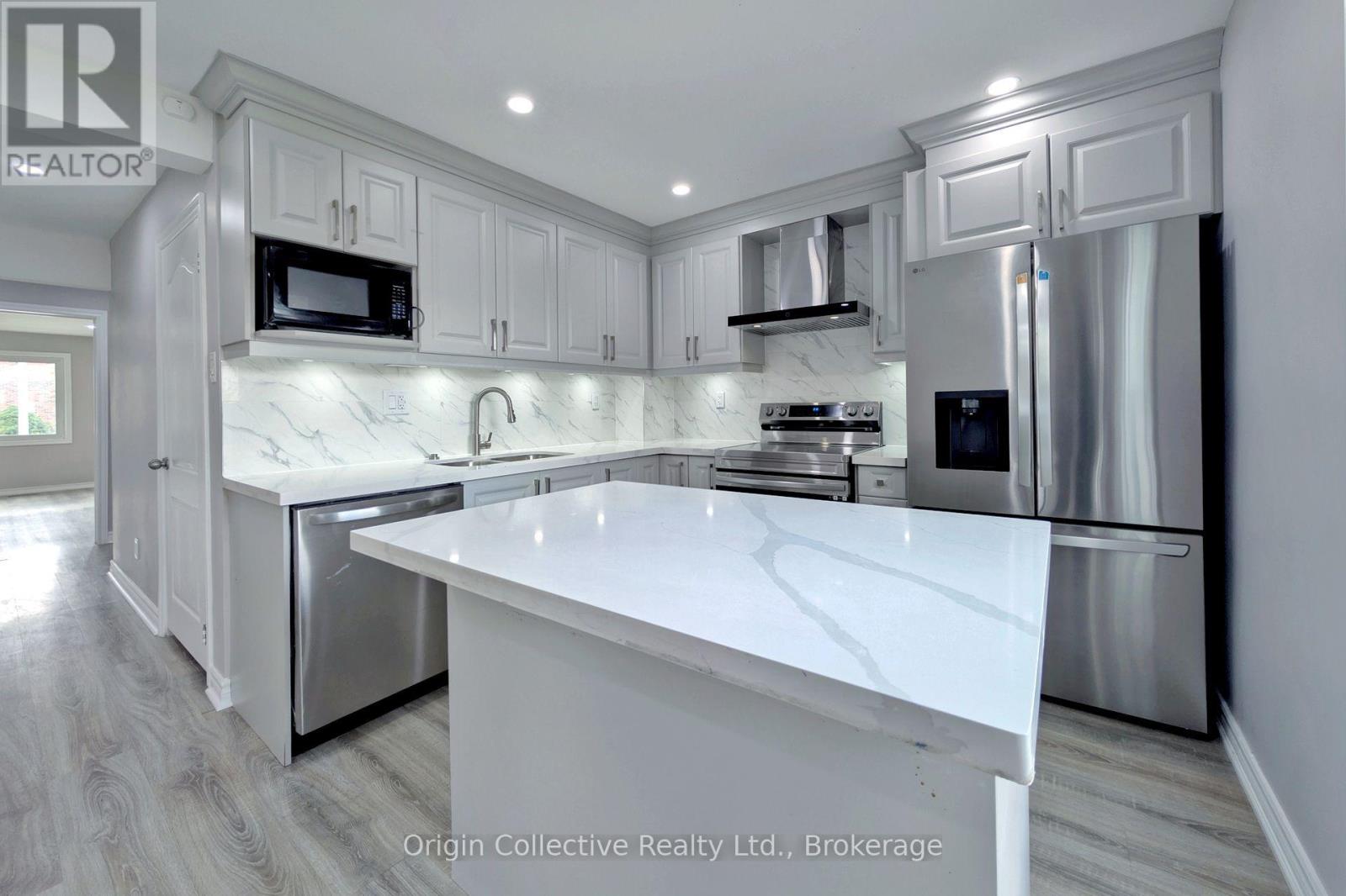 47 Woolenscote Cir, Toronto, ON M9V 4R6