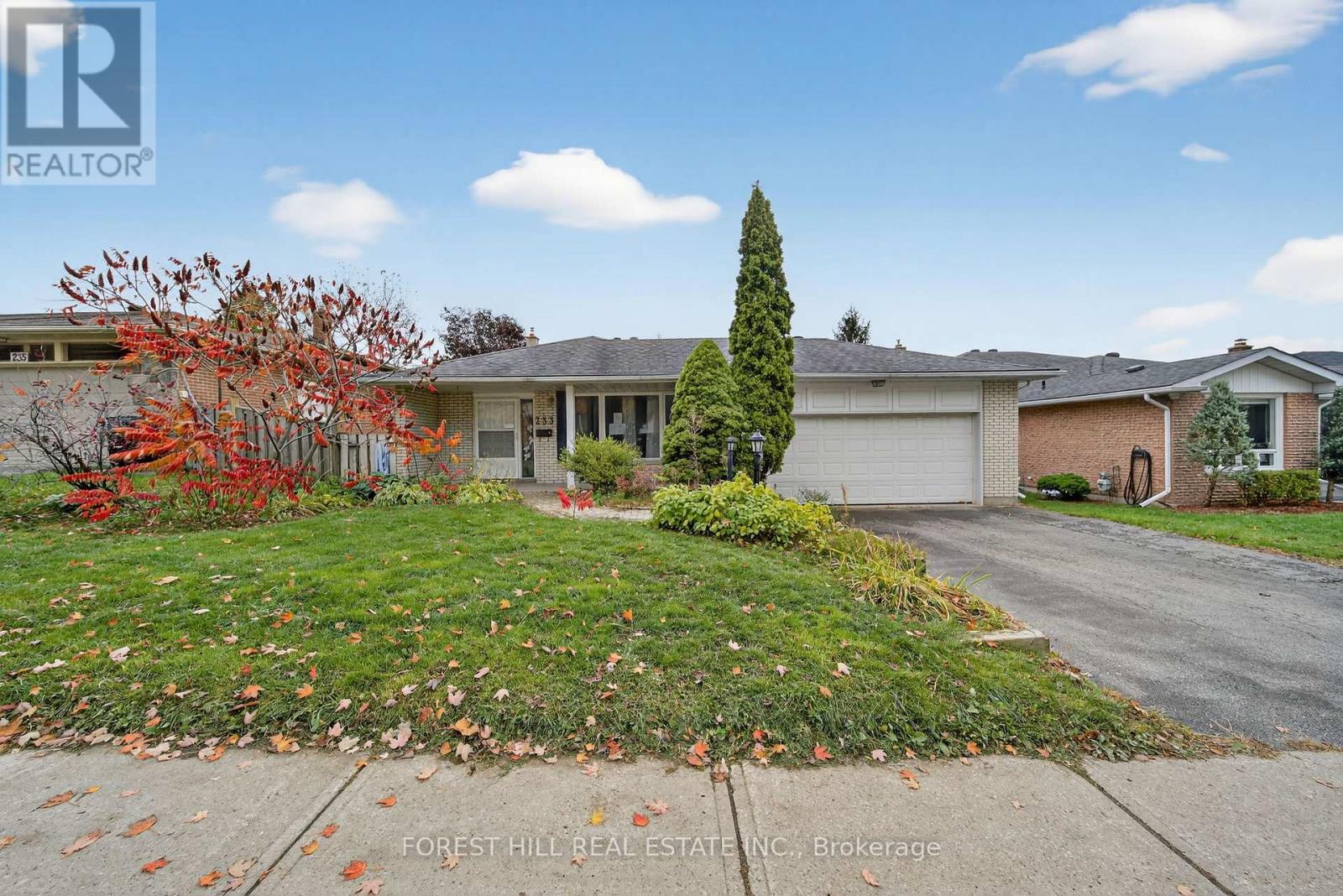 233 Rose St, Barrie, ON L4M 2V3