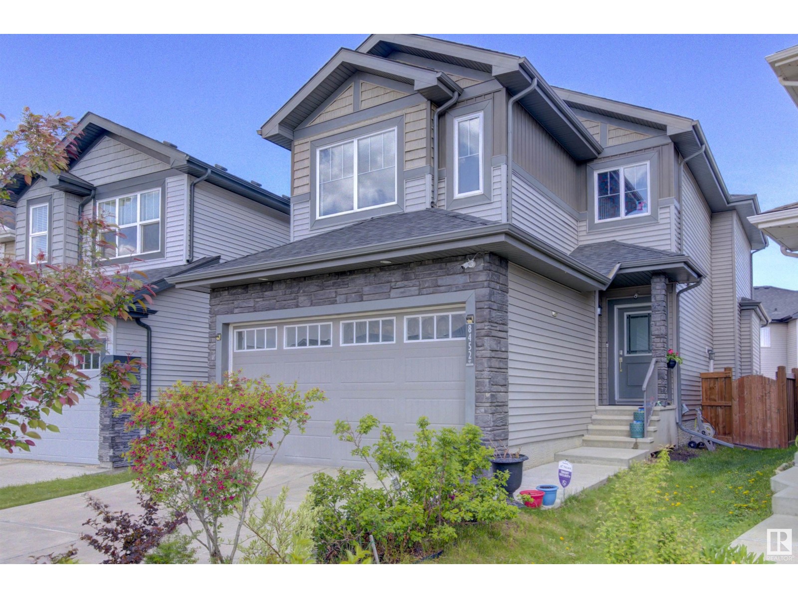 8452 Cushing Co SW, Edmonton, AB T6W 3L3