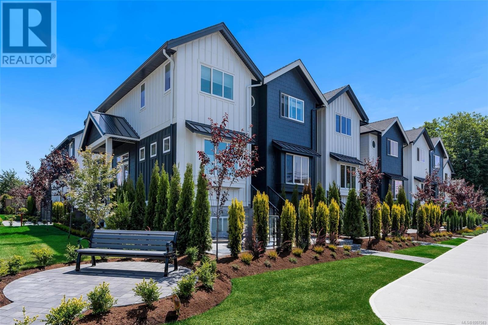10145 Fifth St Unit 5 St, Sidney, BC V8L 2X8