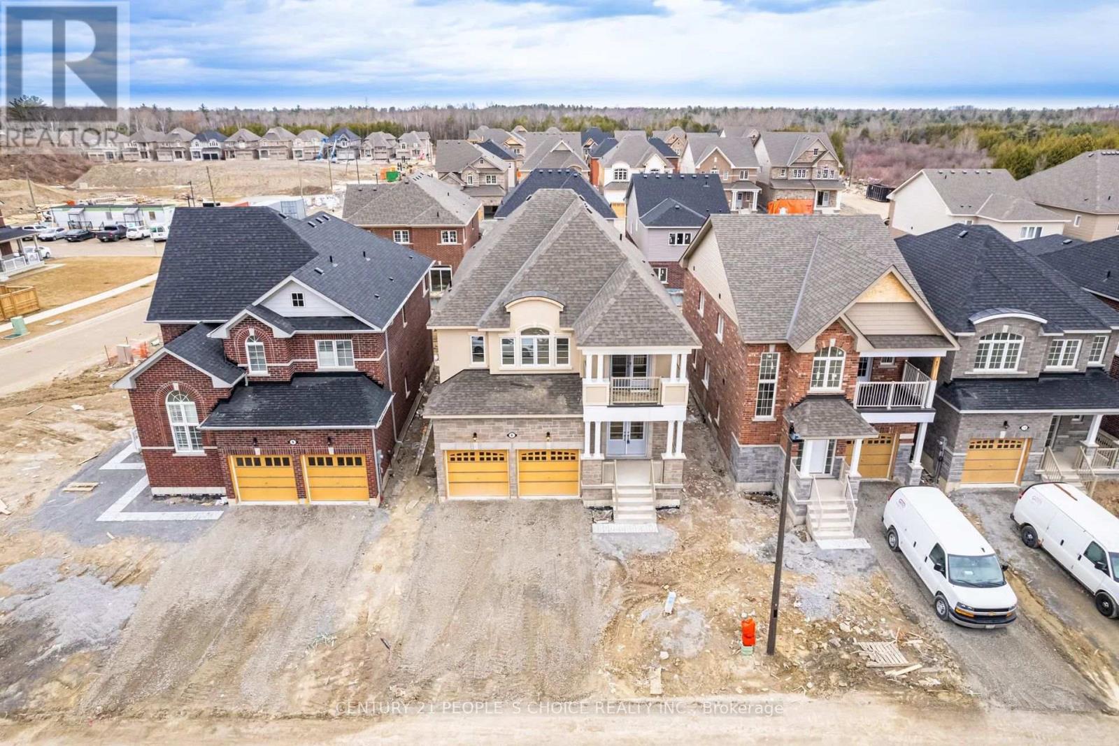 6 Grieve Ave, Georgina, ON L0E 1R0