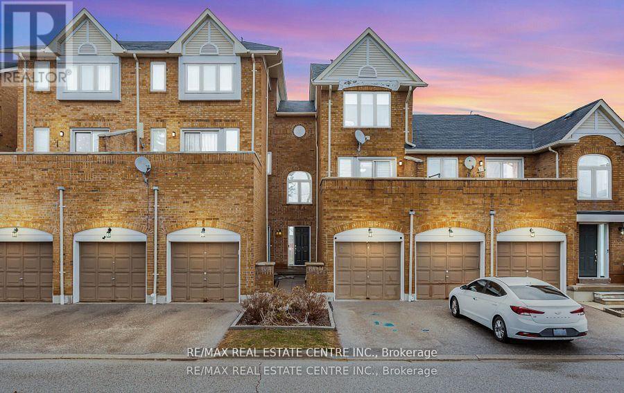 68 45 Bristol Rd E, Mississauga, ON L4Z 3P5