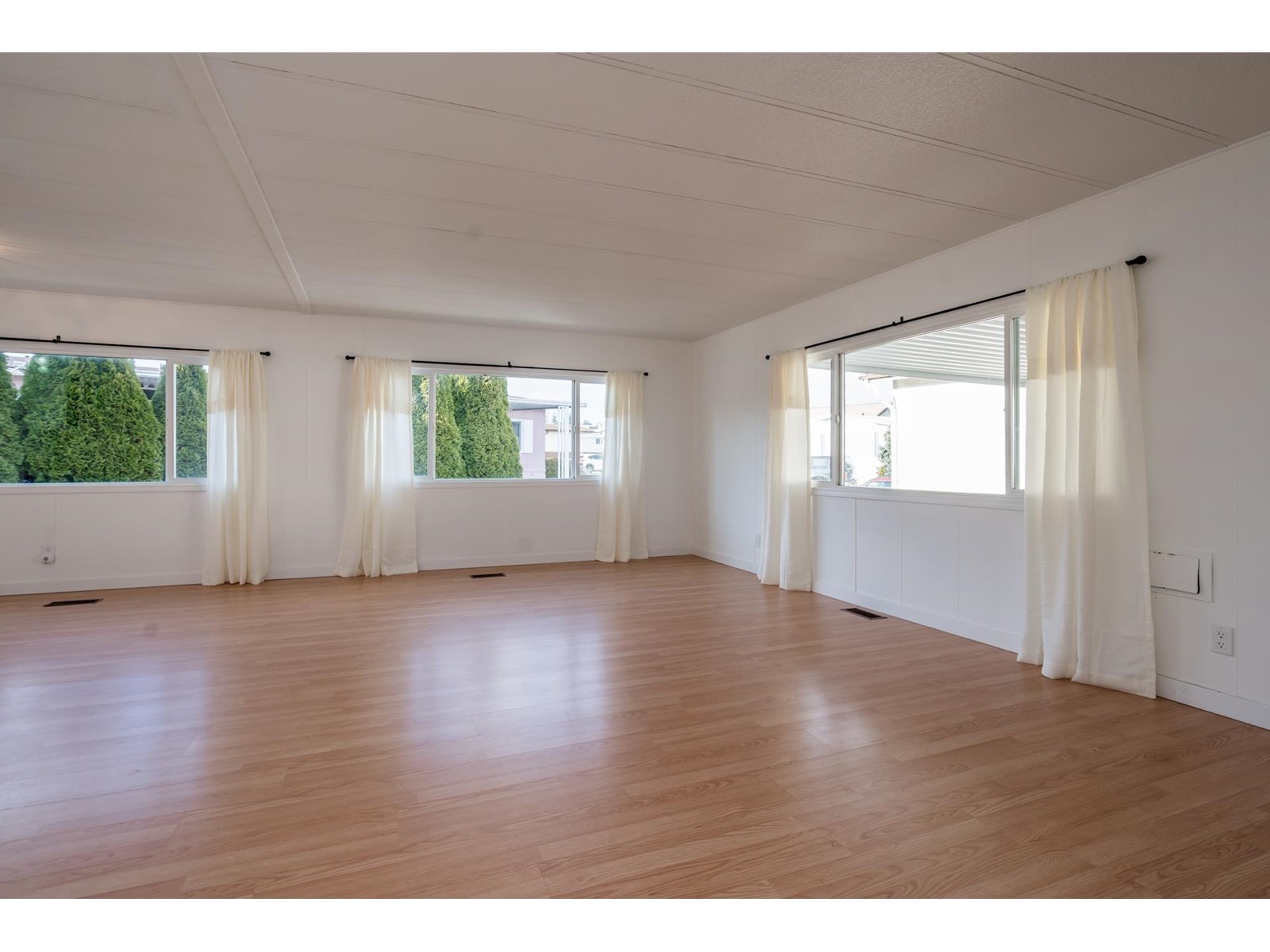 1640 162 Street Unit 44, Surrey, BC V4A 6Y9