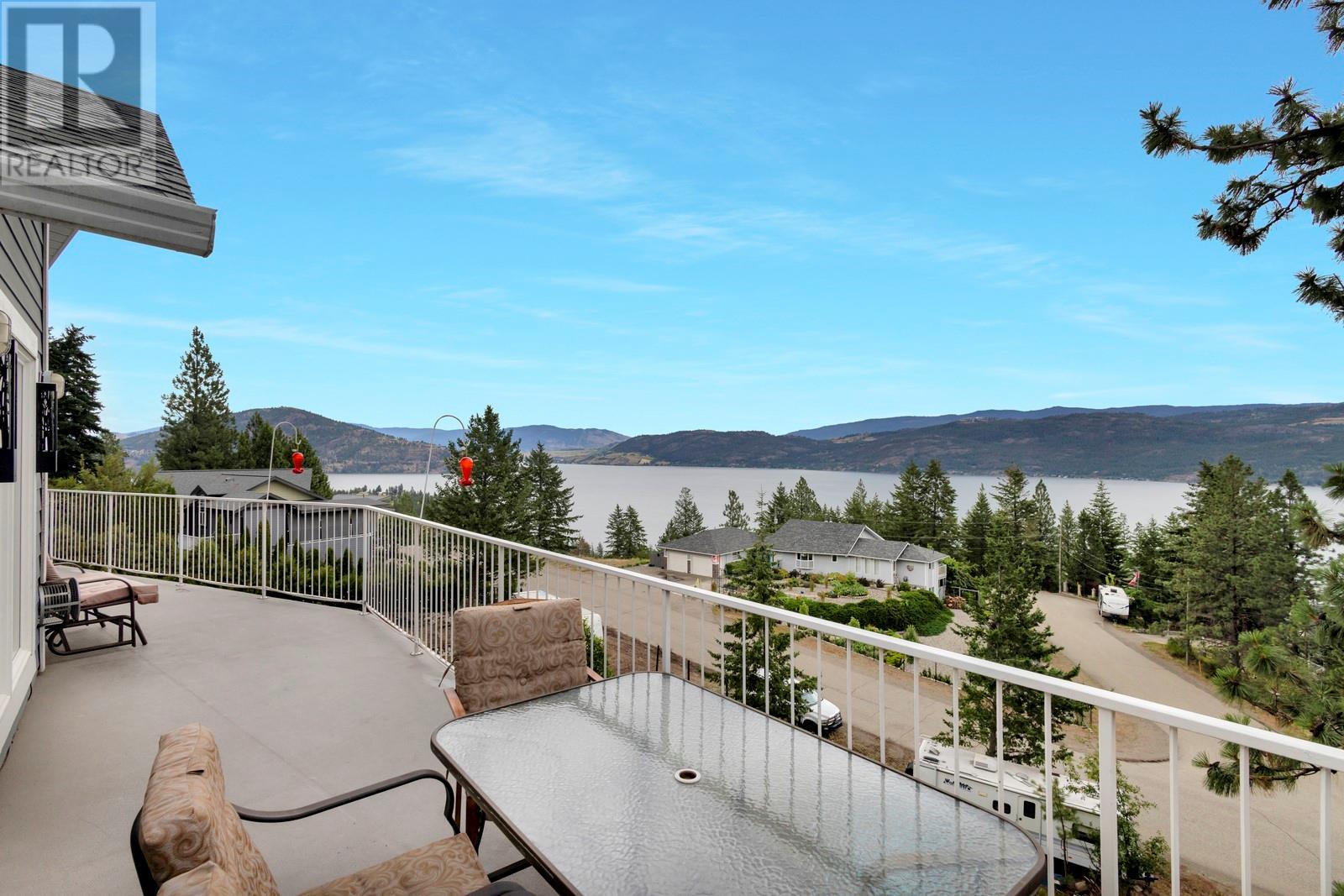 10434 Columbia Way, Vernon, BC V1H 2B5