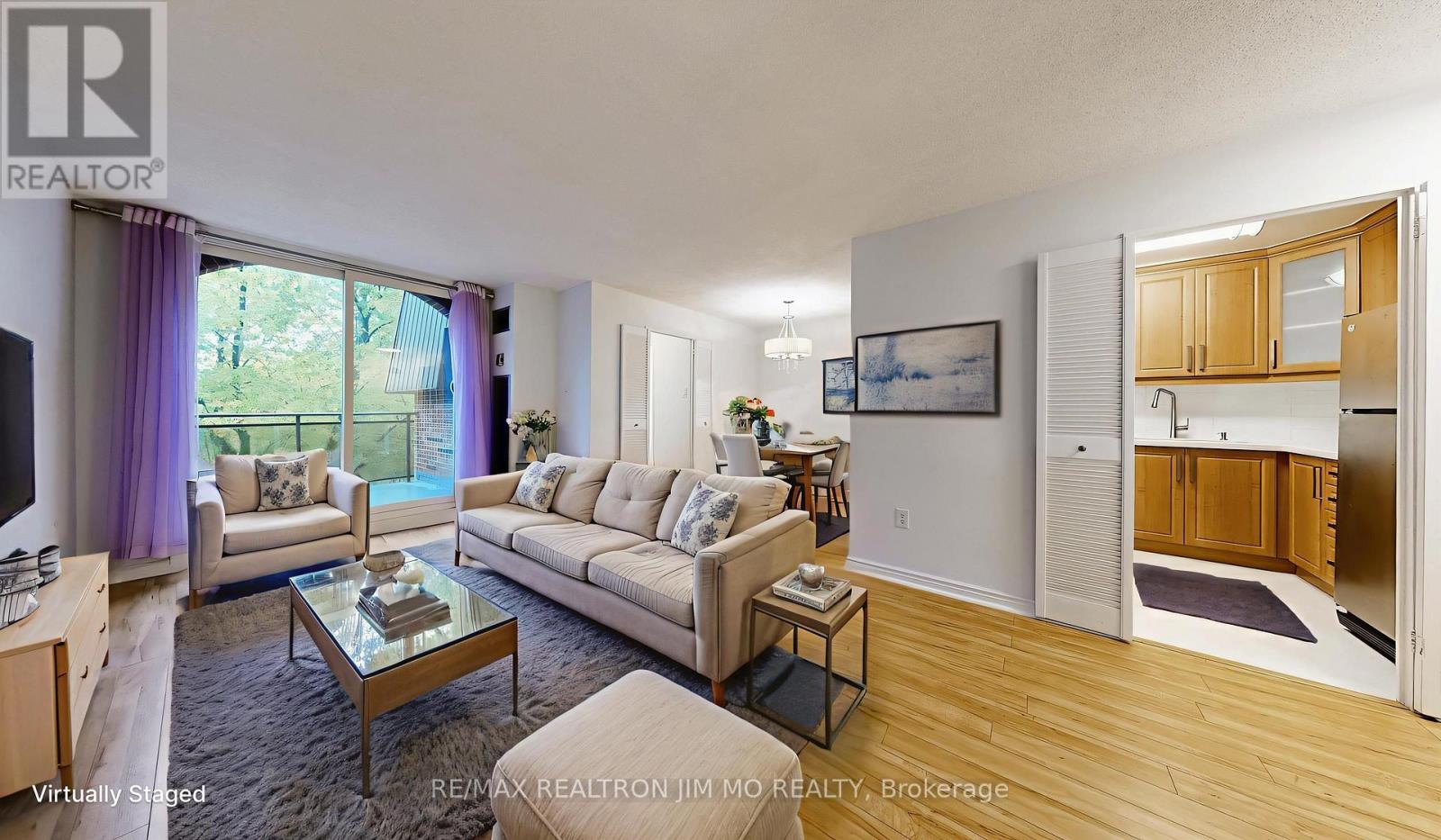 332 16 Elgin St, Markham, ON L3T 4T4