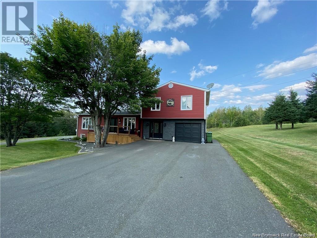 370 Veteran St, Grand-saultgrand Falls, NB E3Y 1E5