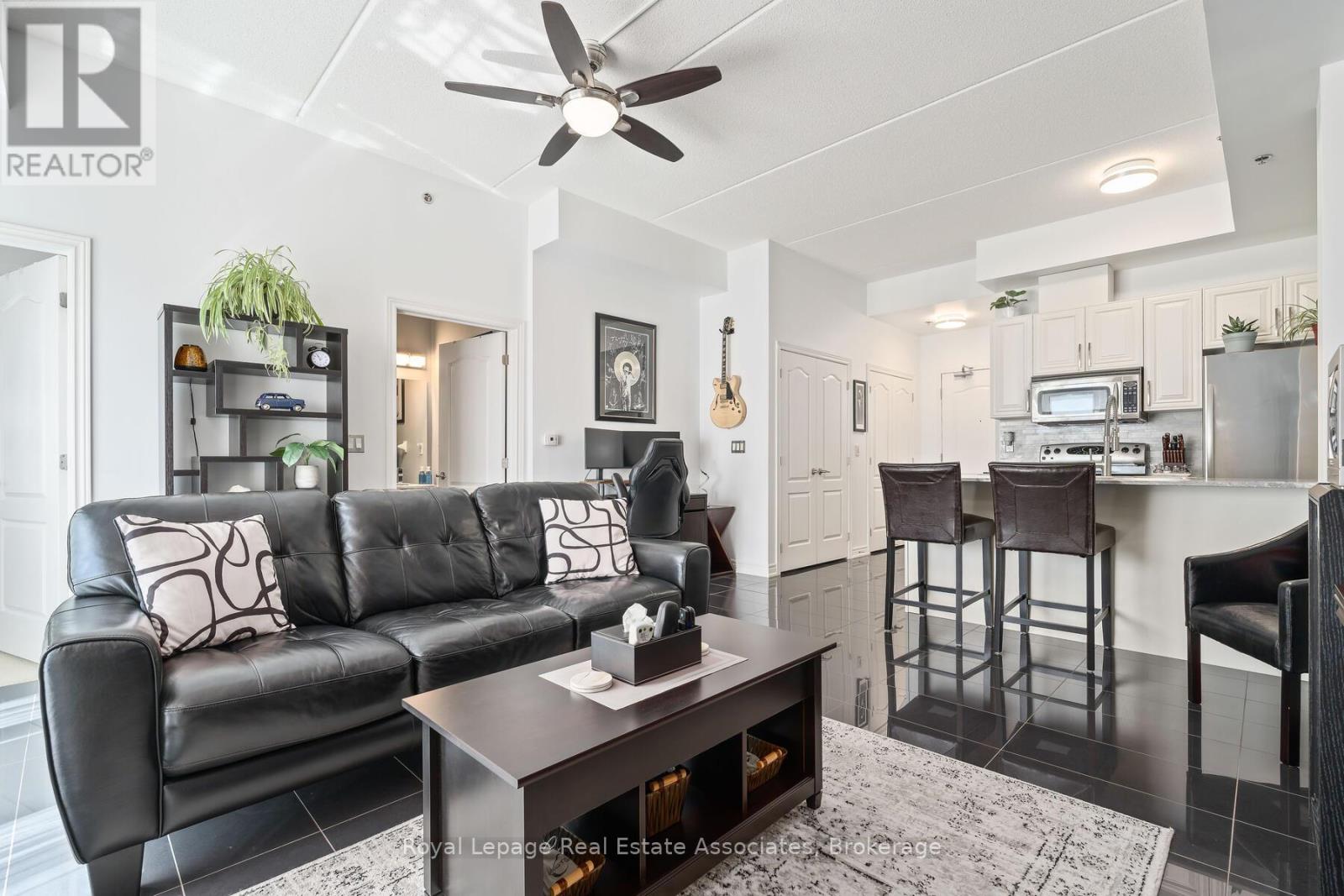 614 1421 Costigan Rd, Milton, ON L9T 2L4