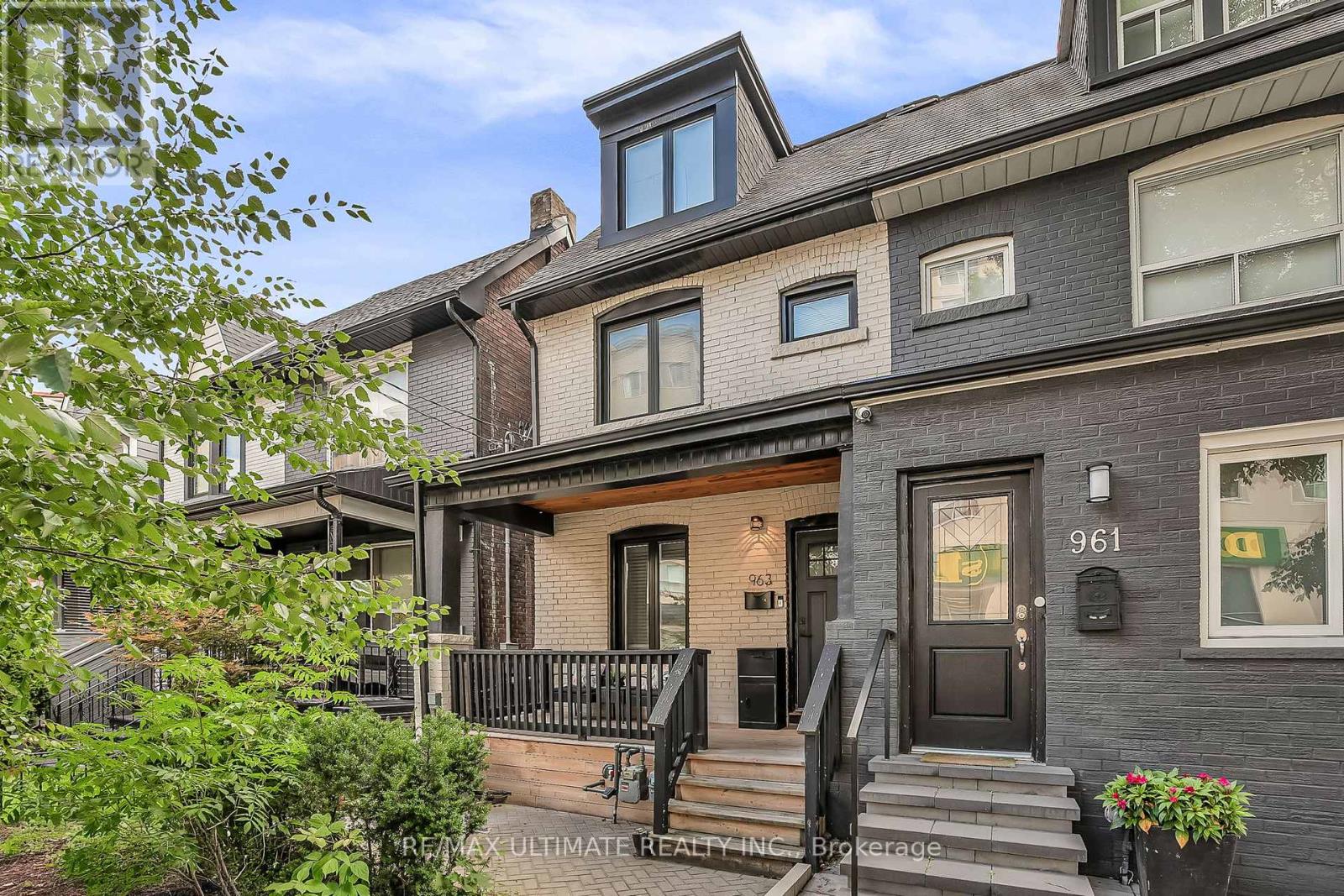 963 Lansdowne Ave, Toronto Dovercourt-wallace Emerson-junction, ON M6H 3Z5