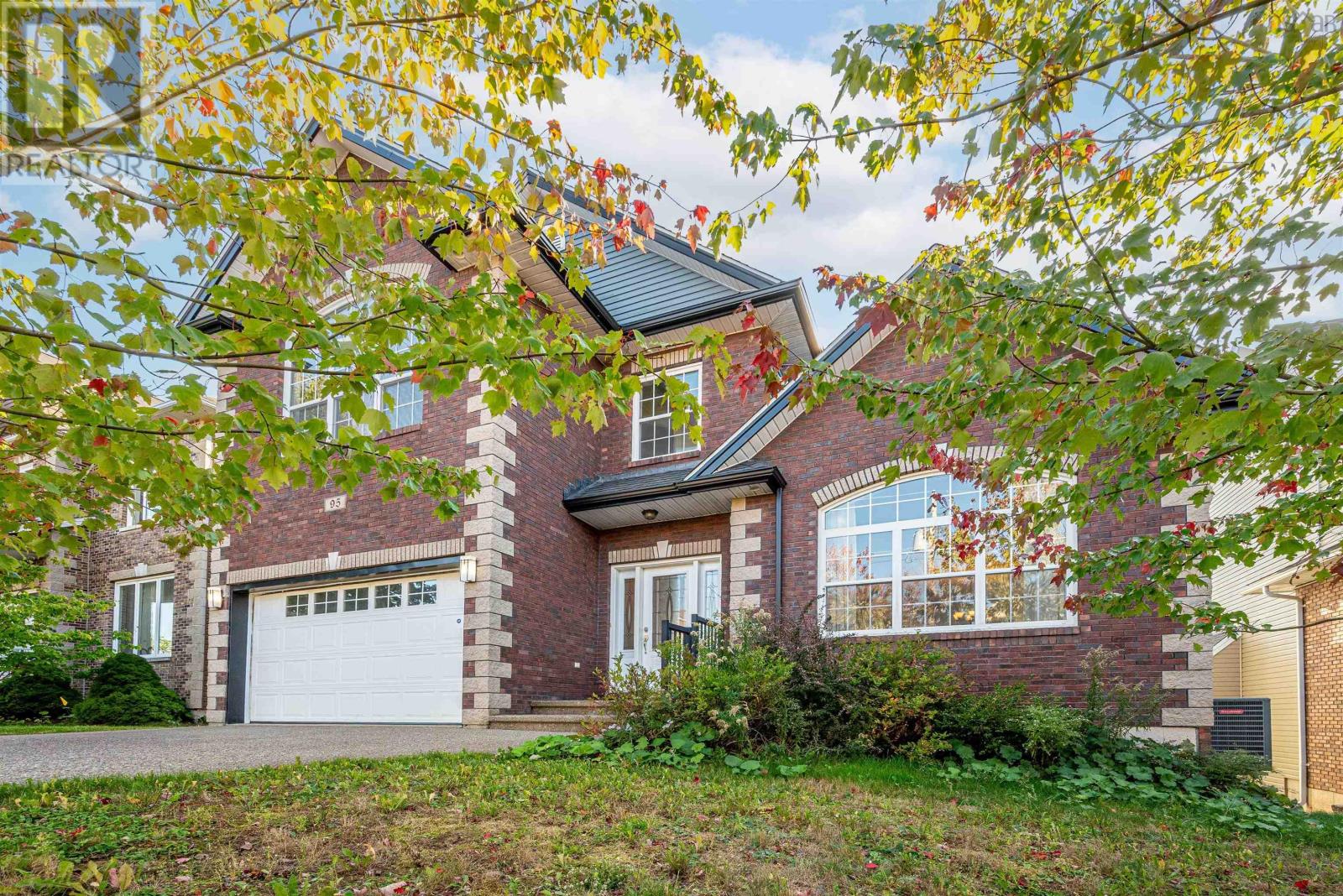95 William Borrett Ter, Bedford, NS B4A 0G7
