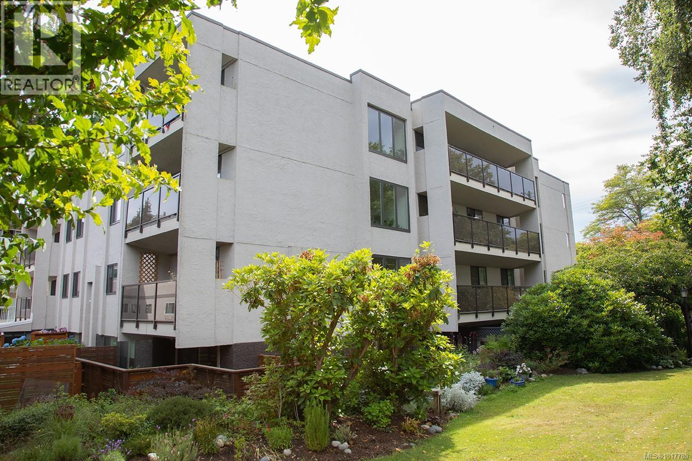 1151 Oscar St Unit 305 St, Victoria, BC V8V 2X5