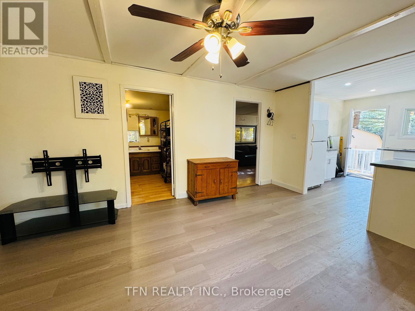 1080 Four Seasons Rd, Gravenhurst, ON P0E 1N0