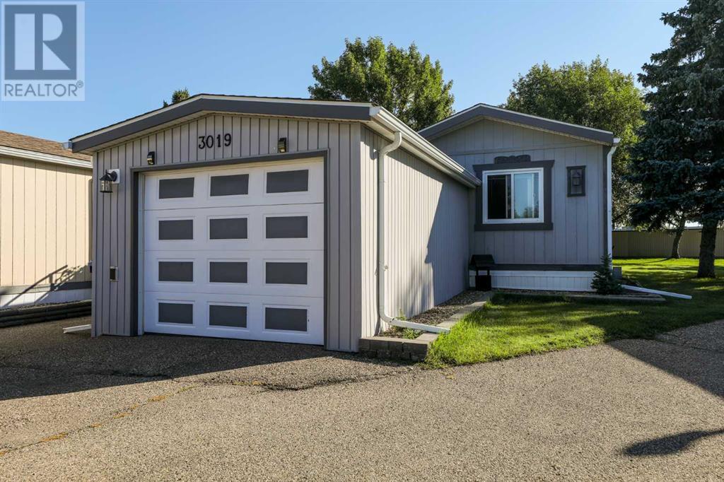 31 Street S Unit 3019, Lethbridge, AB T1K 6S9