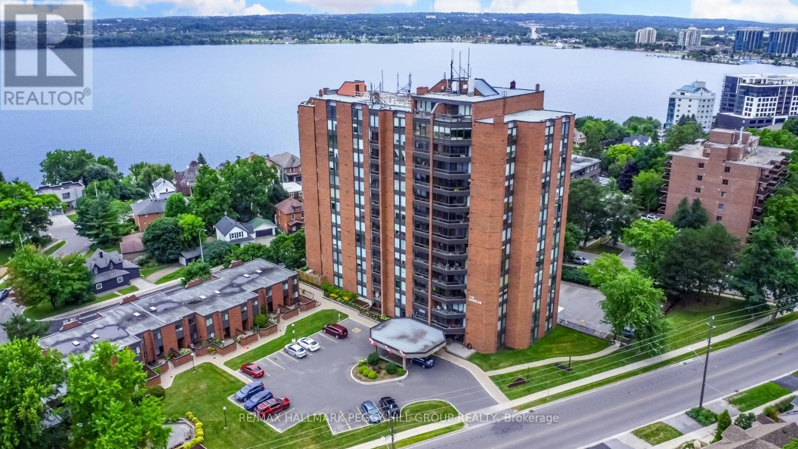 504 181 Collier St, Barrie, ON L4M 1H7